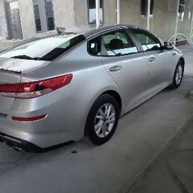 Kia Optima 2020