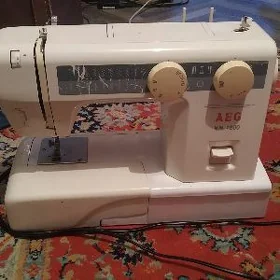 Продам ШВЕЙНЫЕ МАШИНКИ