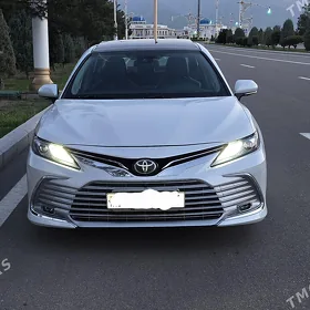 Toyota Camry 2022
