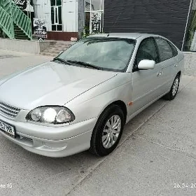 Toyota Avensis 2000