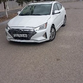 Hyundai Elantra 2020