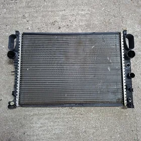 Mersedes E320 radiator