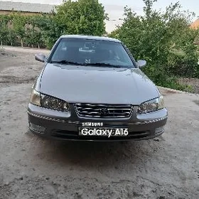 Toyota Camry 2000