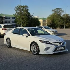 Toyota Camry 2022