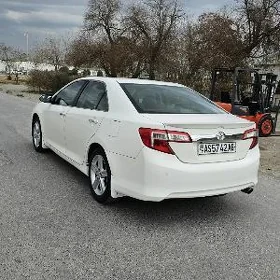 Toyota Camry 2012