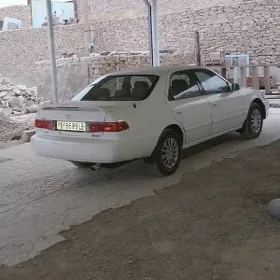 Toyota Camry 2000