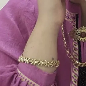 Chanel gyzyl braslet