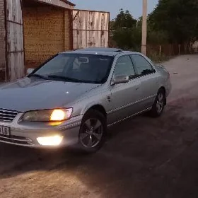 Toyota Camry 2000
