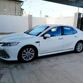 Toyota Camry 2022