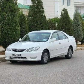 Toyota Camry 2004