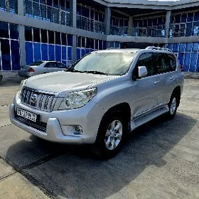 Toyota Land Cruiser Prado 2010