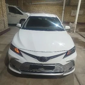 Toyota Camry 2022