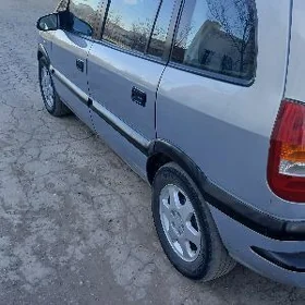 Opel Zafira 1999