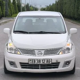 Nissan Versa 2010