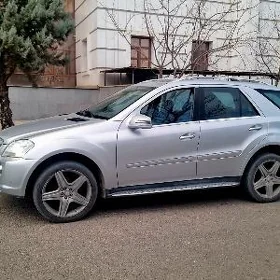 Mercedes-Benz ML350 2010