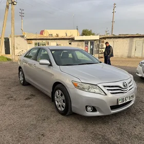 Toyota Camry 2010