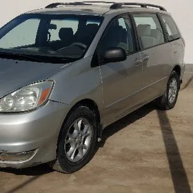 Toyota Sienna 2003