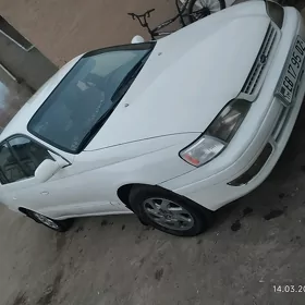 Toyota Corona 1995