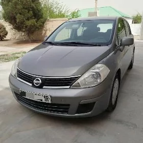 Nissan Versa 2010