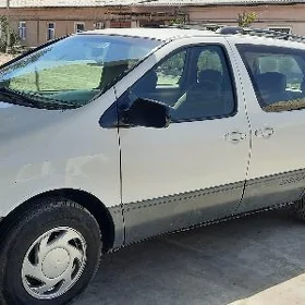 Toyota Sienna 2002
