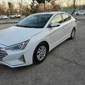 Hyundai Elantra 2020