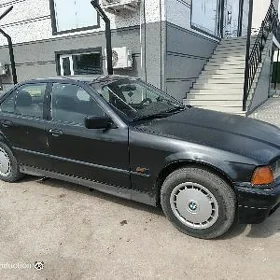 BMW 325 1992