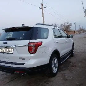 Ford Explorer 2018