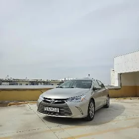 Toyota Camry 2017
