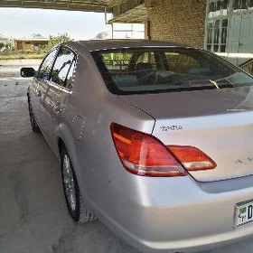 Toyota Avalon 2005