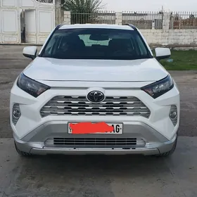 Toyota RAV4 2021