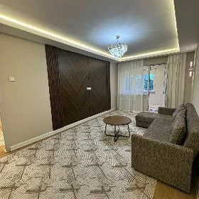 11 мкр 1 комната в 2