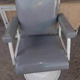 кресло для парикмахеров