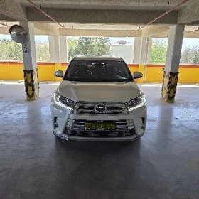 Toyota Highlander 2017