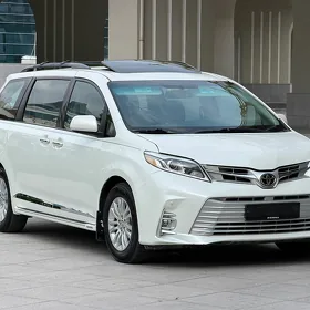 Toyota Sienna 2018