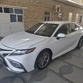 Toyota Camry 2020