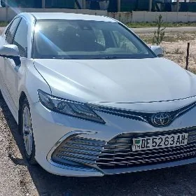 Toyota Camry 2022