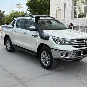 Toyota Hilux 2017