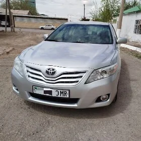 Toyota Camry 2010