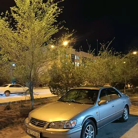 Toyota Camry 2000