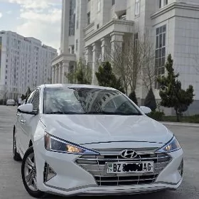 Hyundai Elantra 2019