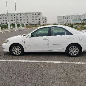 Toyota Camry 2004