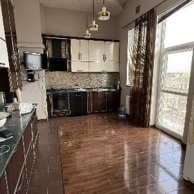 Продаётся Полуэлитка