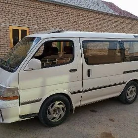 Toyota Hiace 1990