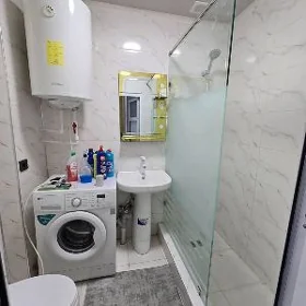 Arenda Jay Gerek Eyesinden