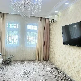 ОТ ХОЗЯИНА СНИМУ 1-ЭТАЖ !