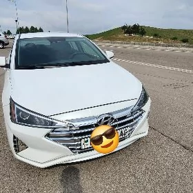 Hyundai Elantra 2019