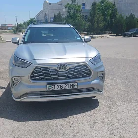 Toyota Highlander 2020