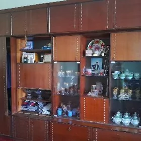 Garnitur Mebel we Perde