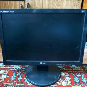 LG FLATRON W1742S