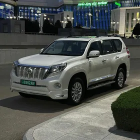 Toyota Land Cruiser Prado 2014